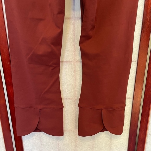 Peach Cropped Leggings - Nwot - Size Medium - Picture 5 of 8